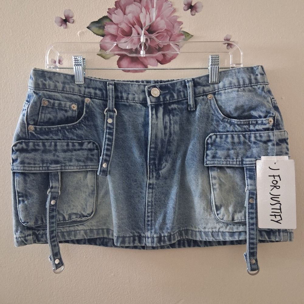 J For Justify | Jean Cargo Micro Denim Skirt Large